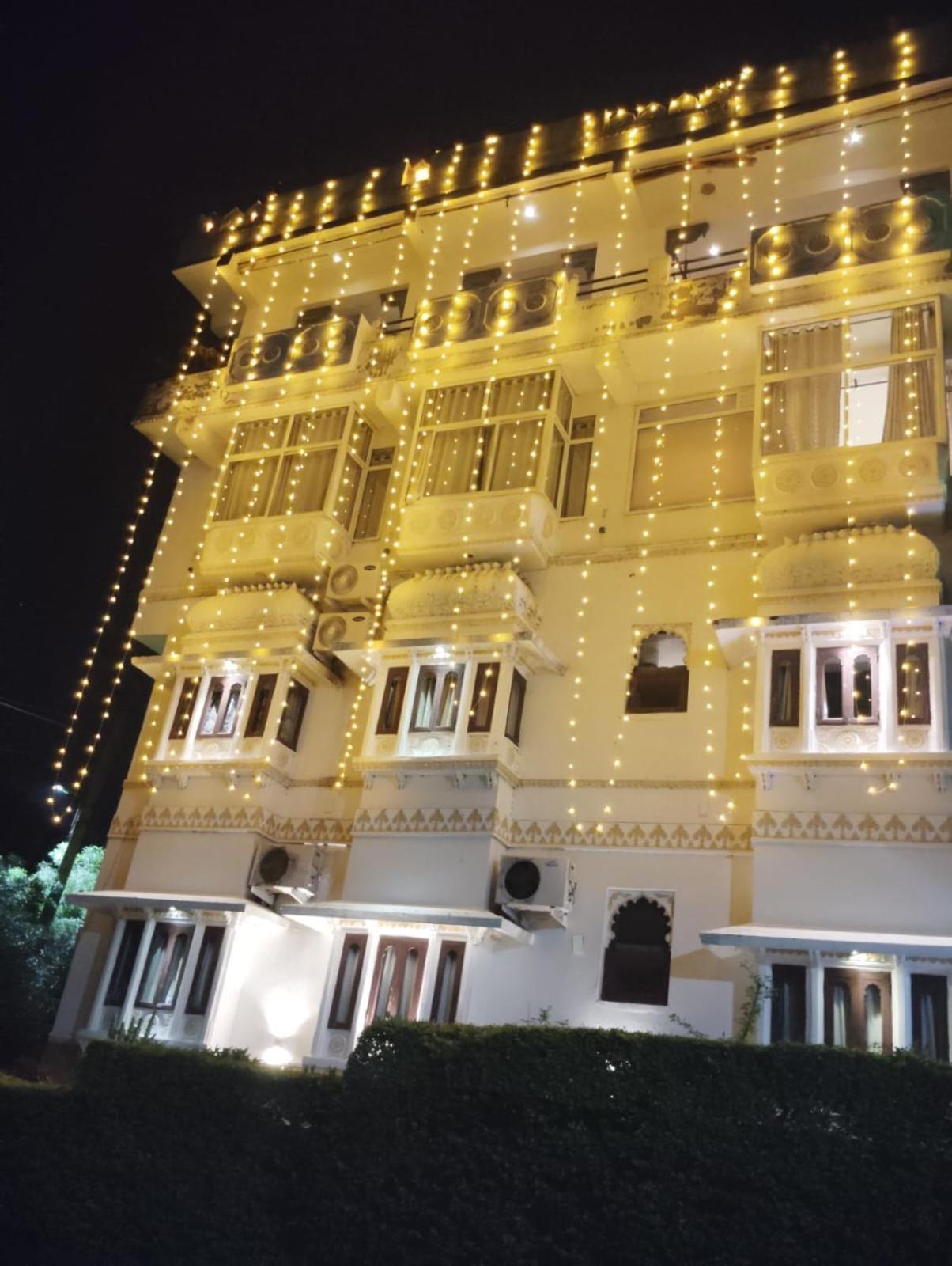 Hotel Sargam Sadan Udaipur Exterior photo